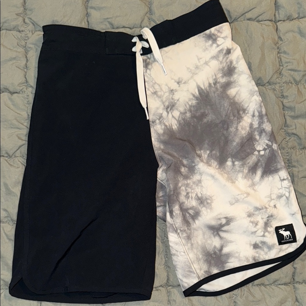 Abercrombie Kids Black and Tie-Dye Swim Shorts size 13/14